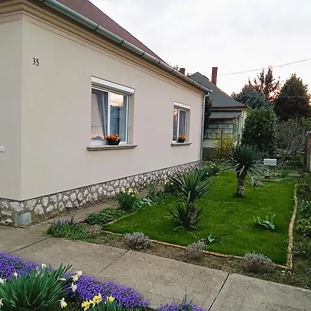 Neubauer Vendeghaz*** Appartement *