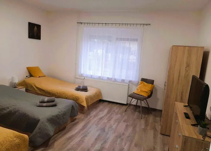 Neubauer Vendégház*** Appartement