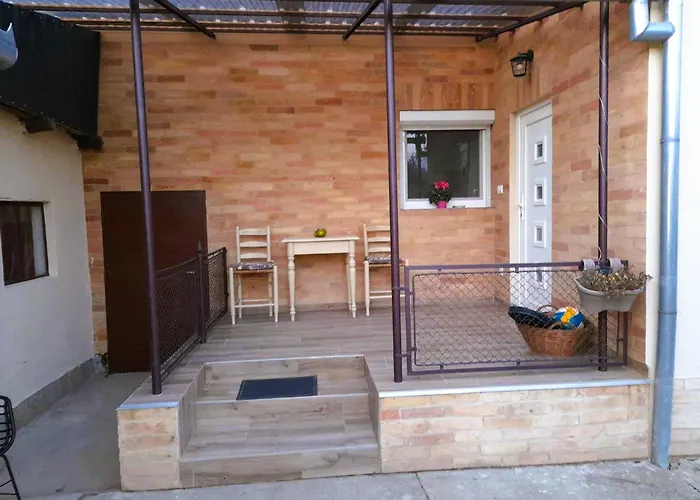 Neubauer Vendégház*** Appartement *
